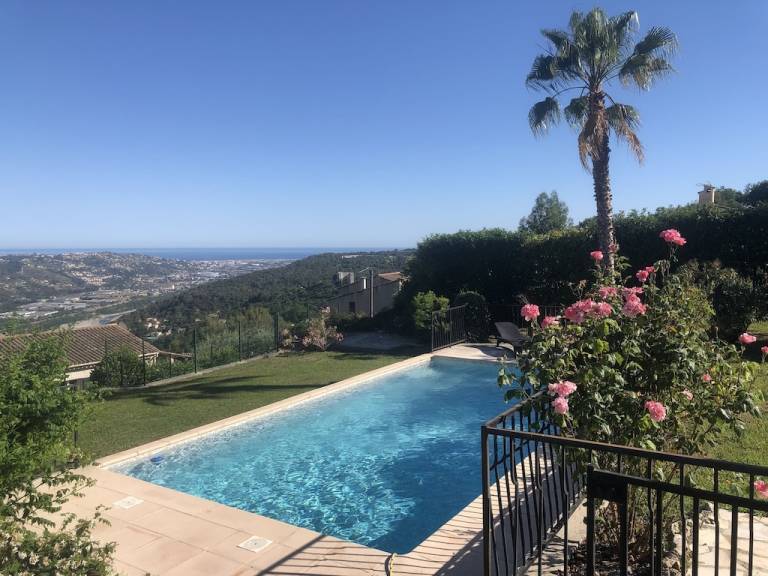Villa Carros