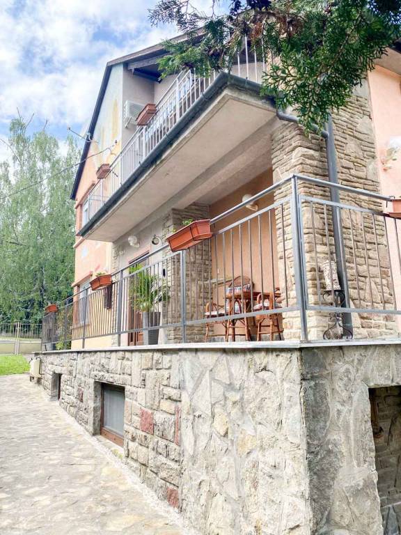 Holiday apartment with balcony — photo 2