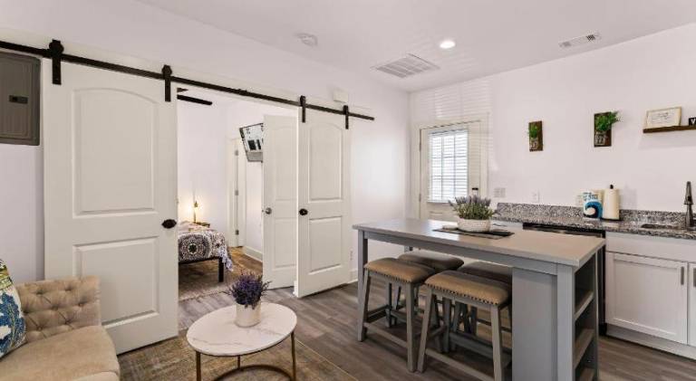 Apartment | Pet-friendly — photo 3
