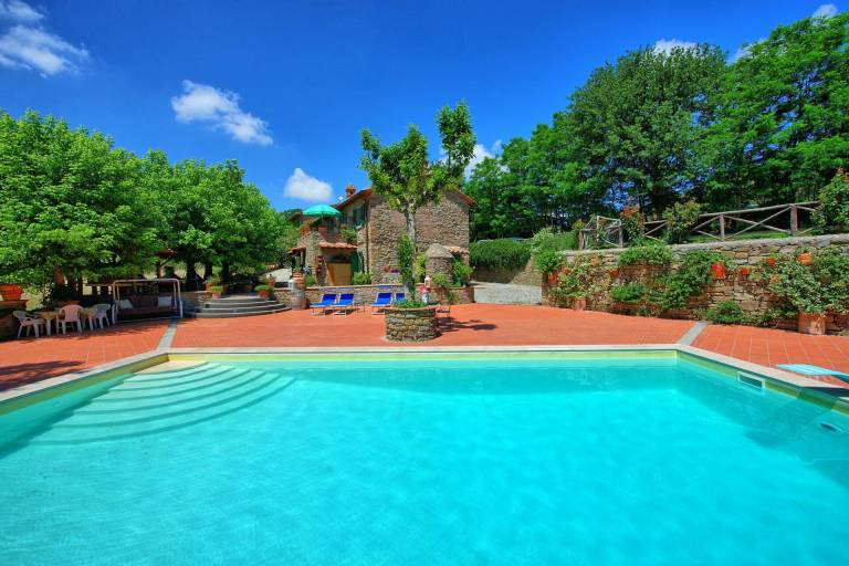 Child-friendly nice villa with private pool, yard & patio | Pets are welcome in Arezzo