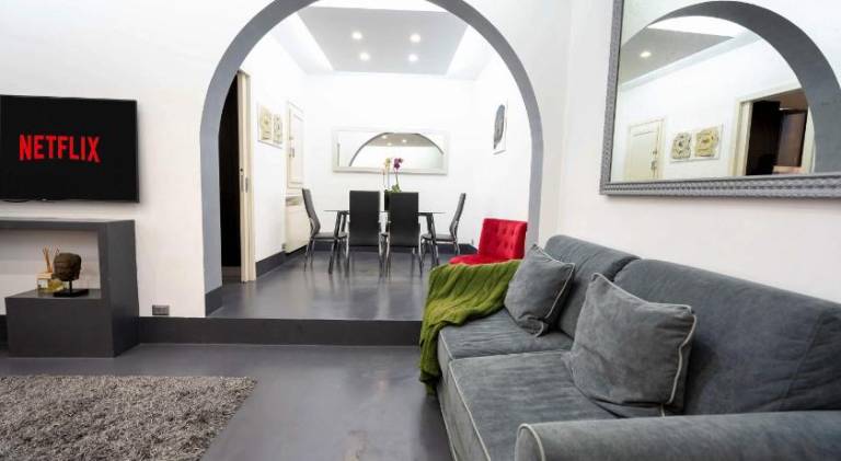 Apartment with hot tub | Close to Trevi Fountain | Pets allowed in Vittoria