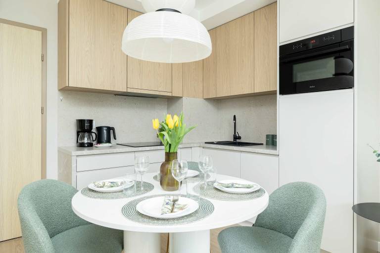 Child-friendly beautiful rental apartment with yard & fast internet | Pets allowed — photo 2