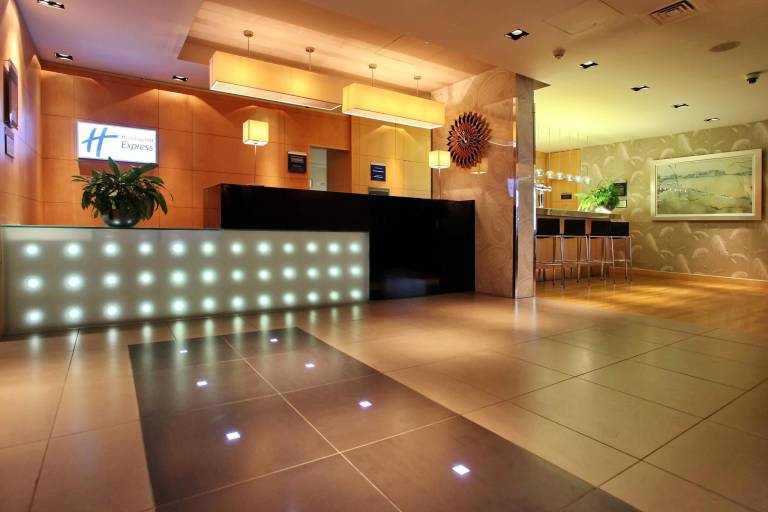 Holiday Inn Express Birmingham Redditch By IHG — photo 3