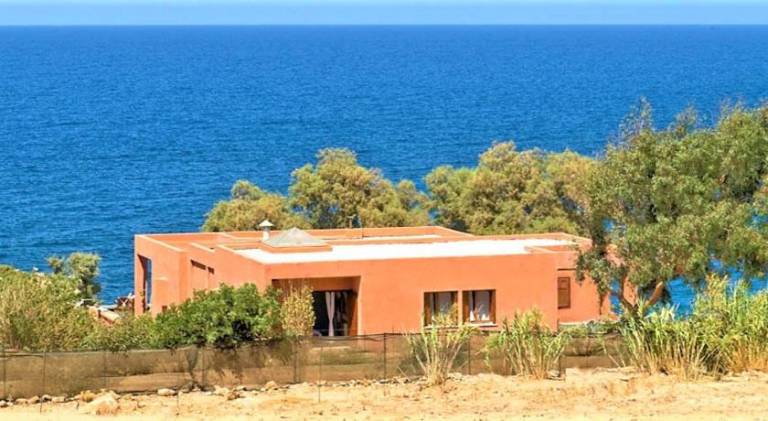 Serviced apartment with terrace & garden | Pets allowed in Mylopotamos
