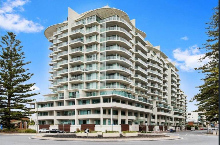 Condo Glenelg
