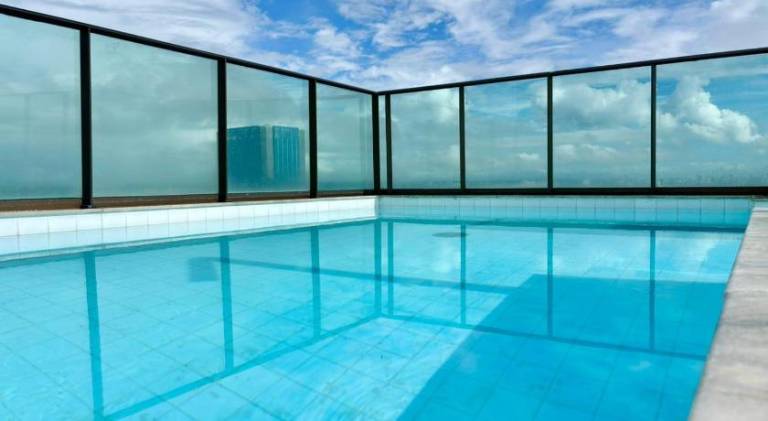 Apartment with pool — photo 5