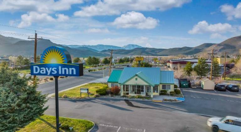 Days Inn by Wyndham Carson City — photo 5