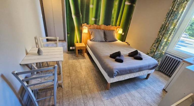 Serviced apartment with garden — photo 2