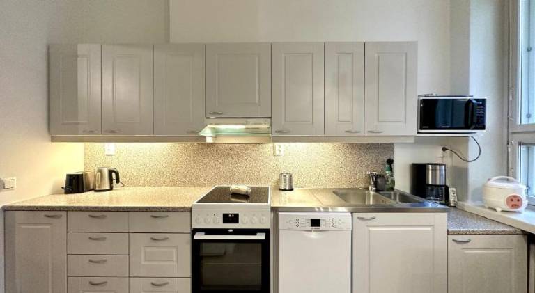 Rental apartment | Close to Rock Church — photo 5