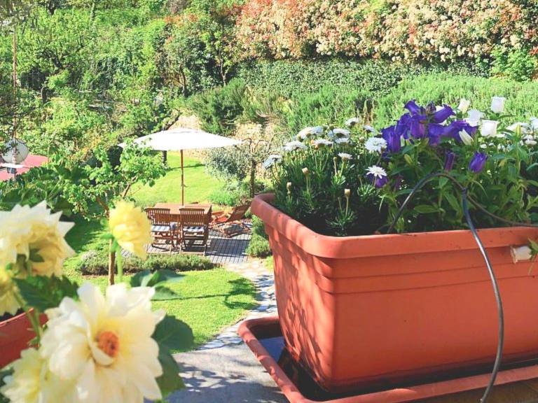 Beautiful apartment with garden & patio | Pet-friendly — photo 2