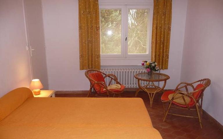 Gite with yard & patio | Pets are welcome — photo 4