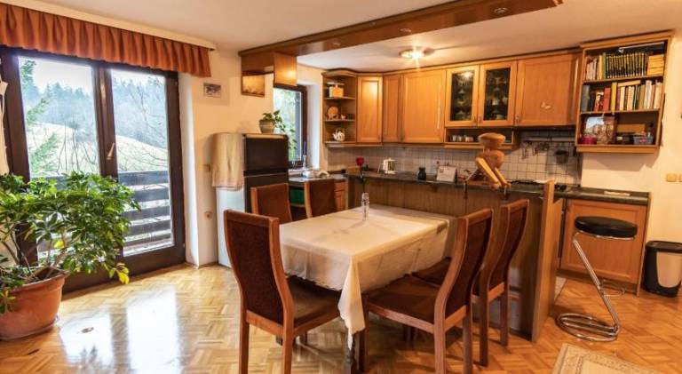 Pleasant rental apartment with BBQ, yard & patio | Suitable for remote work | Pets allowed — photo 5
