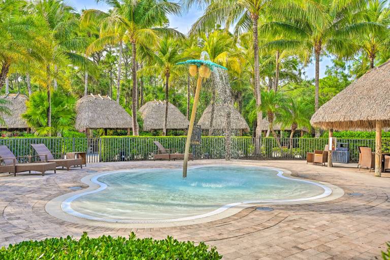 Naples Resort Townhome w Endless Amenities