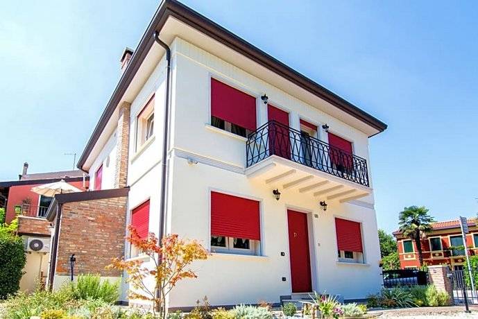 Bed & Breakfast  Noale