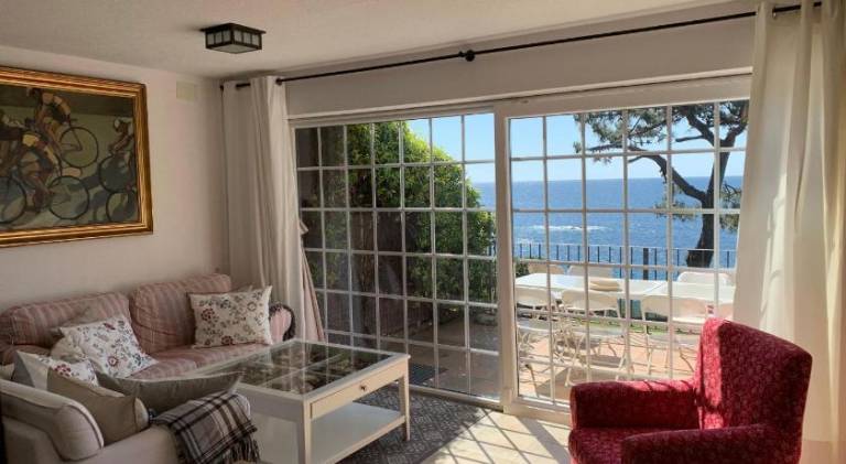 House with yard, terrace & barbecue in Vigo