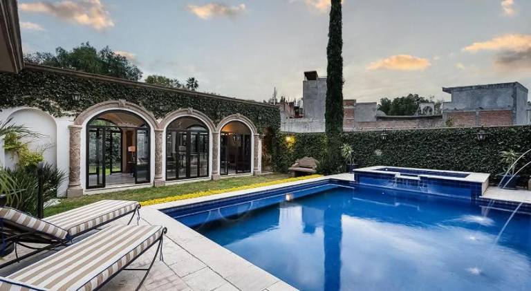 House with jacuzzi & pool | Pets allowed — photo 4