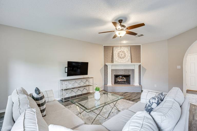 Pet-Friendly Allen Home  30 Mi to Dallas! — photo 4