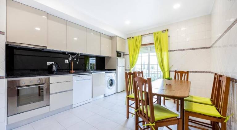 Rental apartment with 2 rooms for 4 persons — photo 4