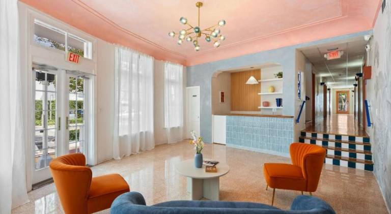 Blue Flamingo Suites in Miami Beach, FL