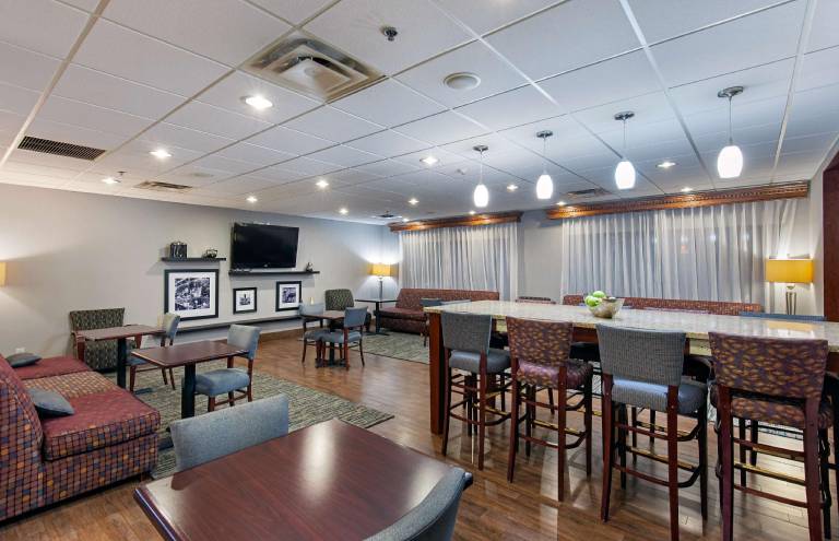 Hampton Inn Corbin — photo 5