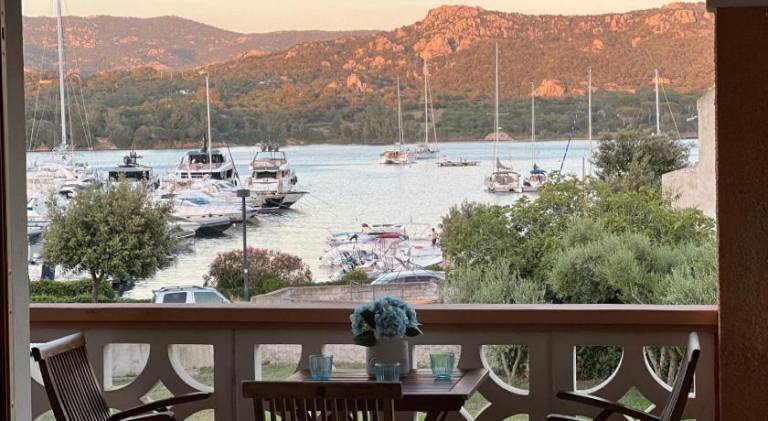 Pleasant rental apartment with patio & garden | Perfect for remote work | Pets are welcome in Arzachena