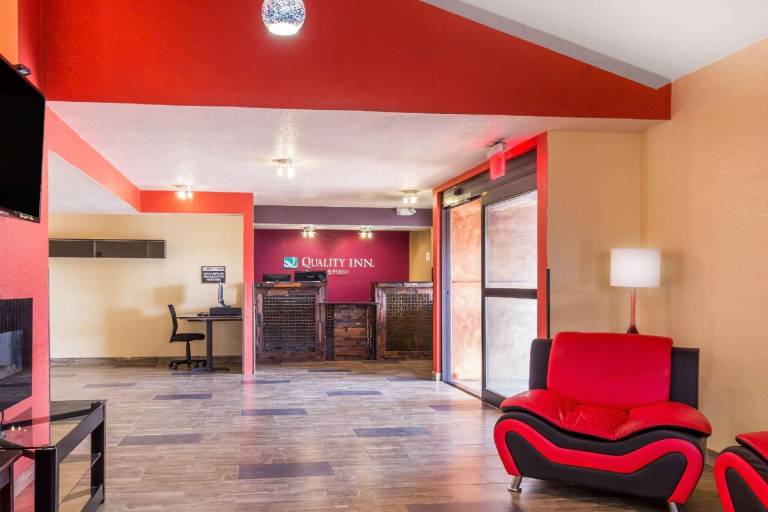 Quality Inn Lamar — photo 2