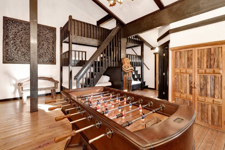 Black Diamond Chalet Big Bear- Hot Tub- Games- Ski Lift Retreat — photo 4