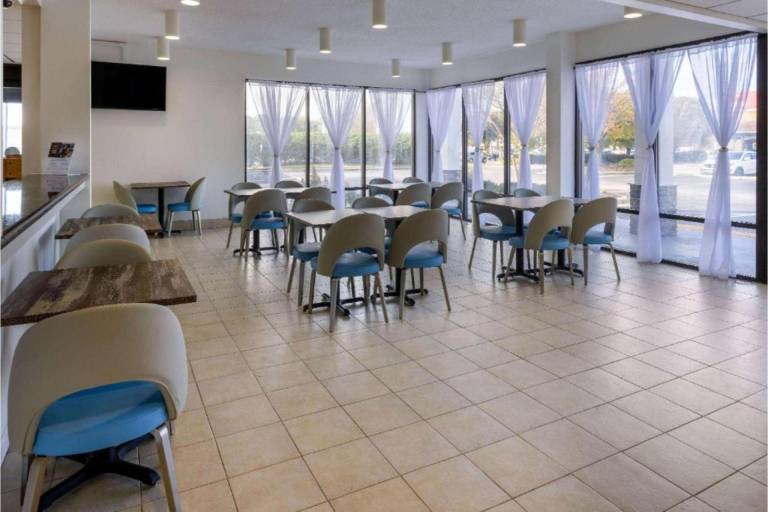 Studio 6 Suites Jacksonville, NC – Camp LeJeune — photo 4