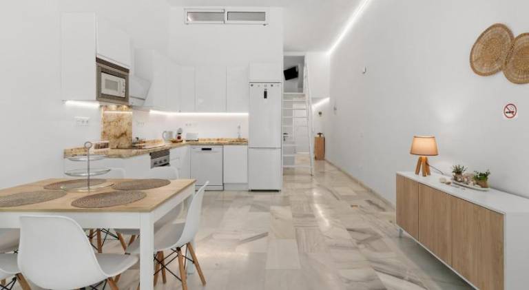 Holiday apartment with terrace — photo 4