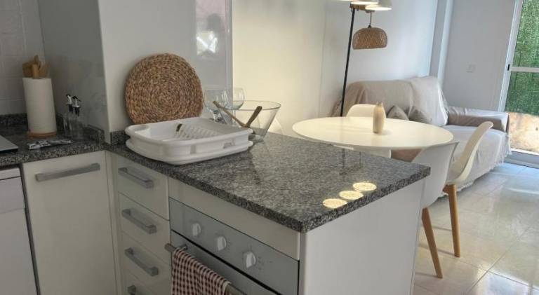 Holiday apartment with pool — photo 4