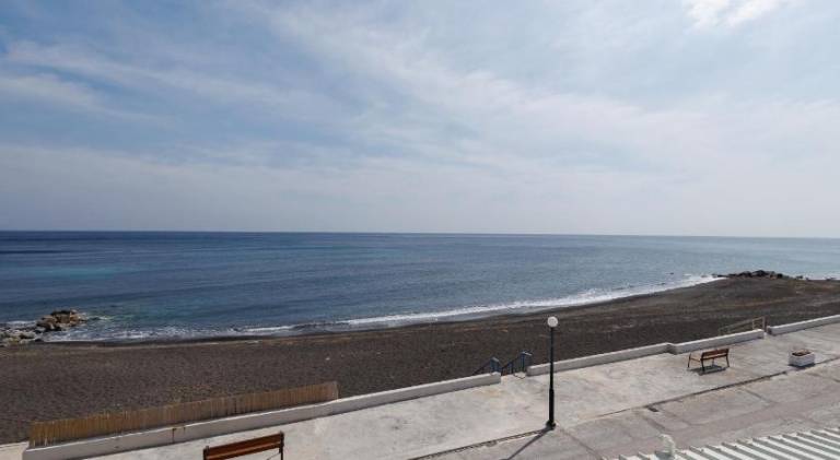 Holiday apartment with patio | Close to the beach | Pet-friendly — photo 4