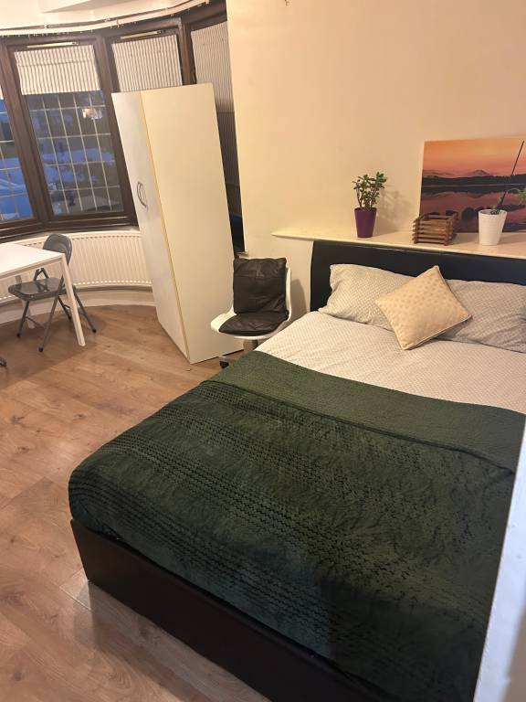 Charming London Studio