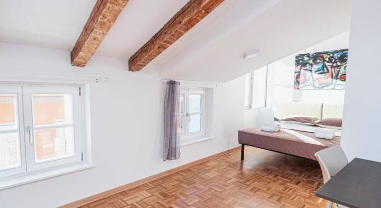 Wonderful serviced apartment with patio | Pets are welcome in Trieste