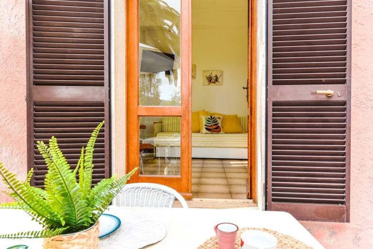With a terrace and garden immersed in nature - Apartment Wanna B — photo 5