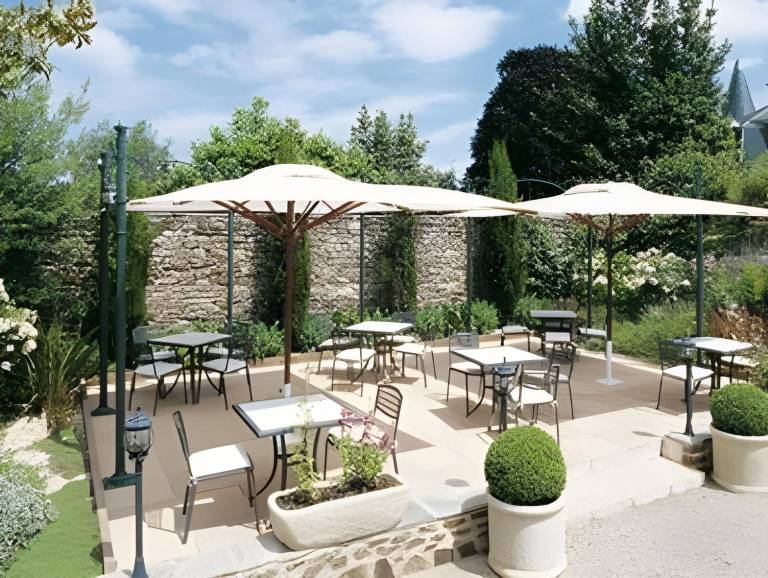 Le Grand Hotel de Mayenne - Logis hotels restaurant — photo 4
