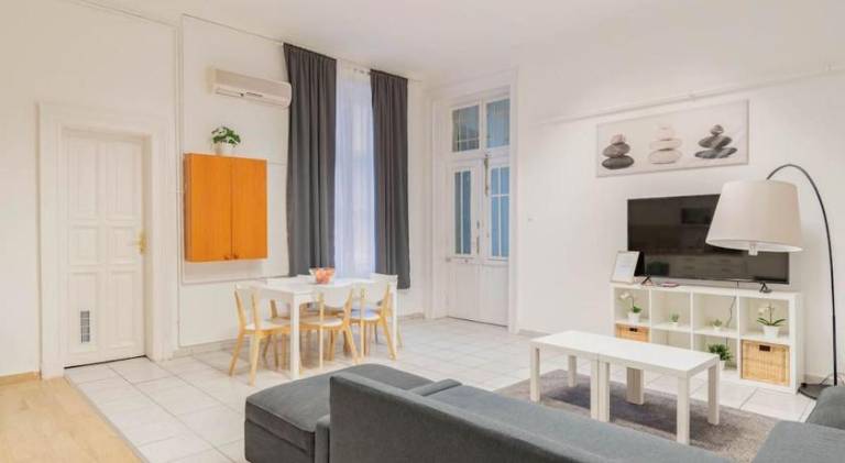 Charming rental apartment | Next to Dohány Street Synagogue | Pets allowed — photo 2