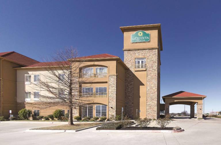 La Quinta Inn & Suites by Wyndham Belton - Temple South in Belton, TX