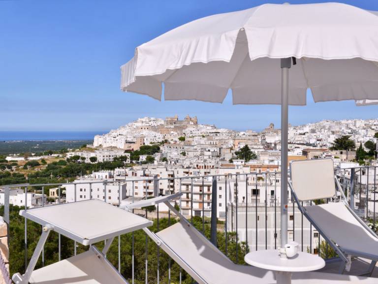Family-friendly vacation home with terrace, garden & pool | Pet-friendly — photo 3