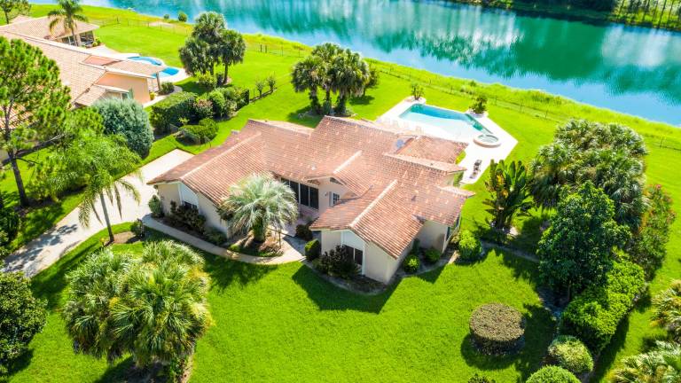 SWISS 61 - Lake Denise in Clermont, FL