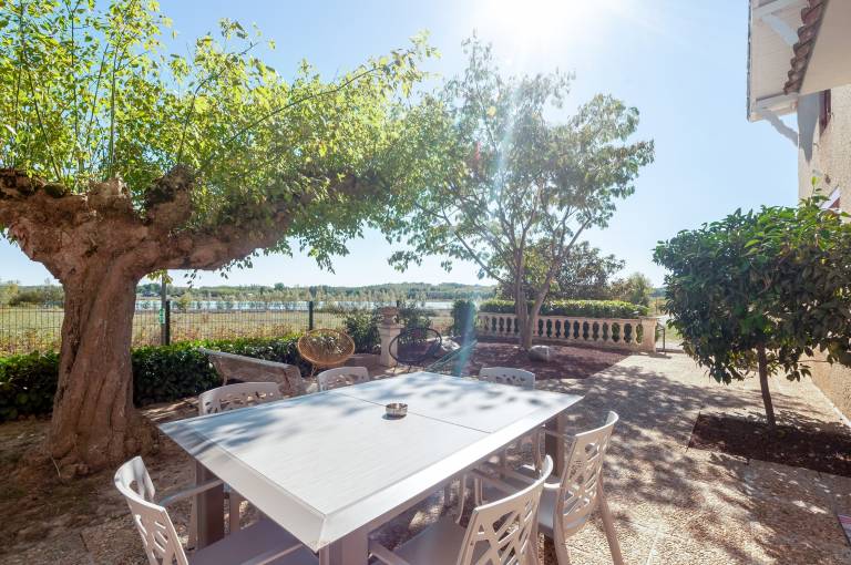 Family-friendly vacation home with terrace, BBQ & yard | Dogs allowed — photo 4