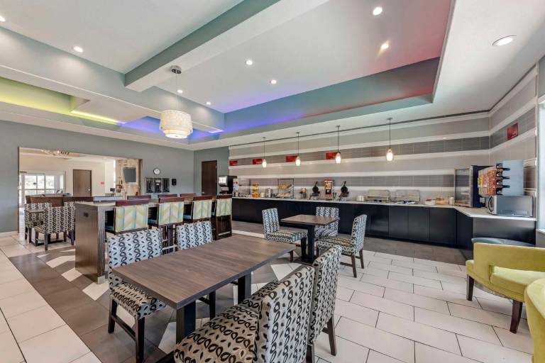 Best Western Plus Pflugerville Inn & Suites — photo 2