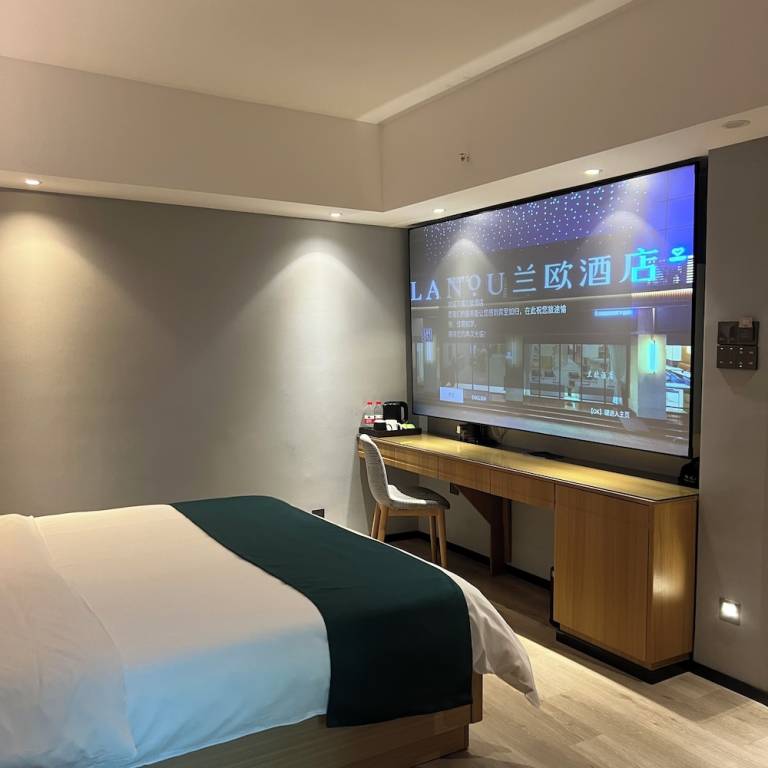 Aparthotel Man Kam To