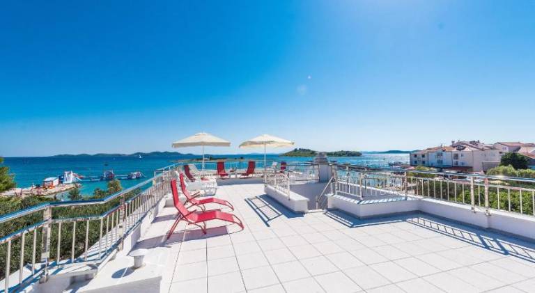 Pleasant holiday apartment with patio & BBQ | Close to the beach | Pets are welcome — photo 4