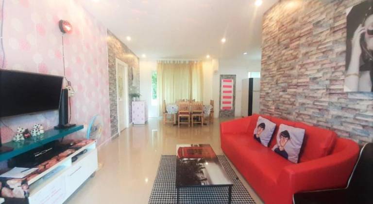 House with grill, patio & private pool | Good for workation | Pets allowed — photo 2
