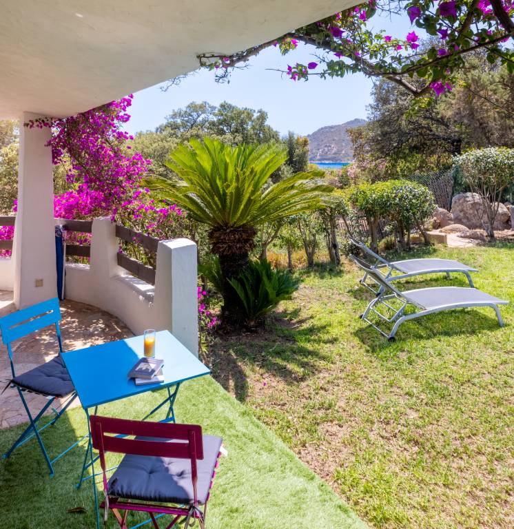 Family-oriented spacious holiday park with terrace, yard & pool | Garden view | Close to the beach | Pets allowed — photo 2