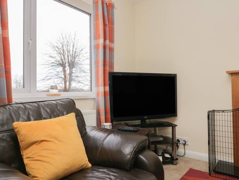 Children-friendly lovely cottage with garden & terrace | Pets are welcome — photo 3
