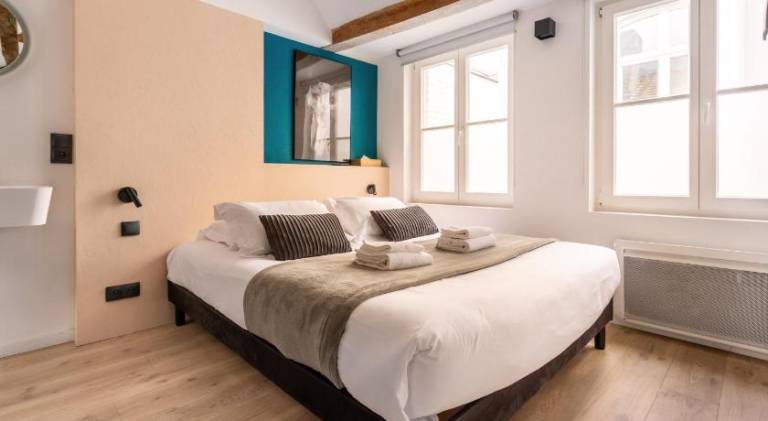 Holiday apartment | Next to Lille Cathedral | Pet-friendly — photo 2