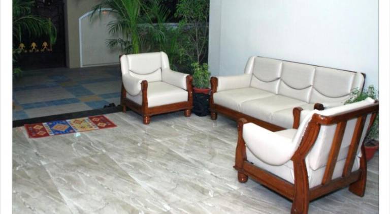 Pleasant bungalow with yard & terrace | Good for workation | Pets allowed — photo 4