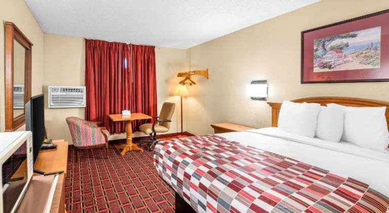 Americas Best Value Inn Decatur, IL — photo 2