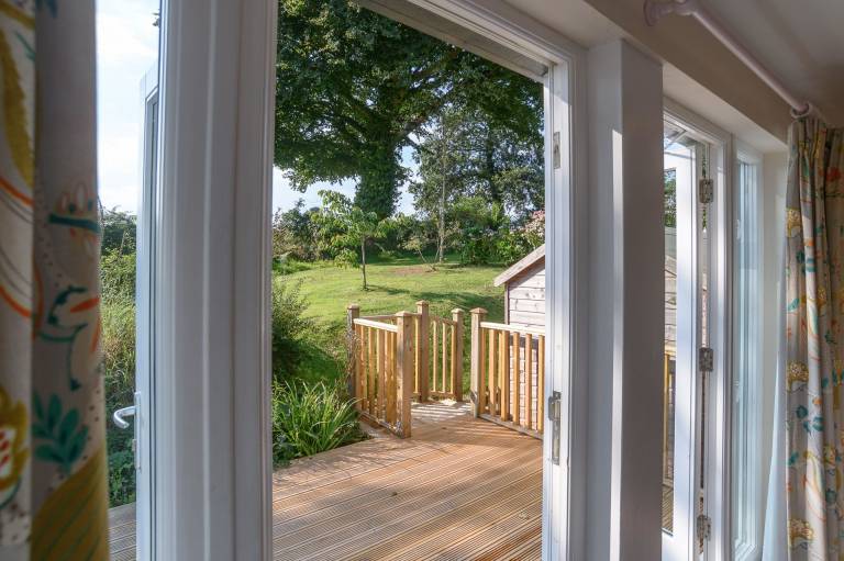 Children-friendly charming cottage with yard | Pets are welcome — photo 5
